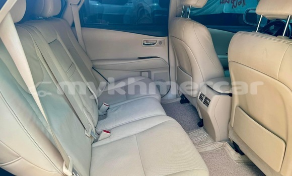 Buy Used Lexus RX White Car in Phnom Penh in Phnom Penh Buy Used Lexus RX White Car in Phnom Penh in Phnom Penh