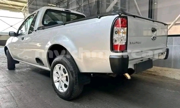 Buy Used Honda HR–V White Car in Chbar Mon in Kampong Speu Province Buy Used Honda HR–V White Car in Chbar Mon in Kampong Speu Province