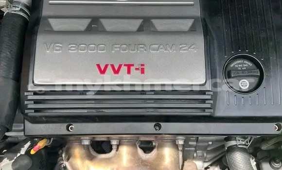 Buy Used Toyota Highlander Other Car in Chbar Mon in Kampong Speu Province Buy Used Toyota Highlander Other Car in Chbar Mon in Kampong Speu Province