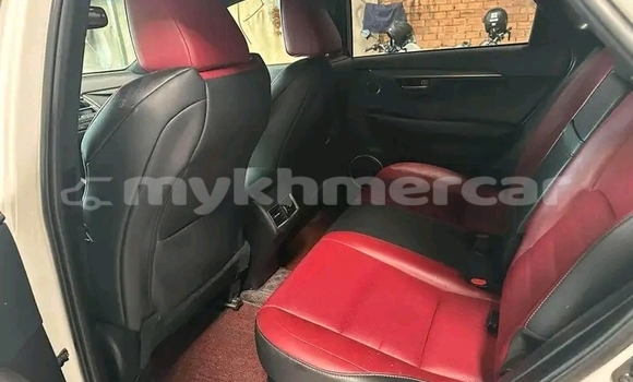 Buy Used Lexus RX White Car in Chbar Mon in Kampong Speu Province Buy Used Lexus RX White Car in Chbar Mon in Kampong Speu Province