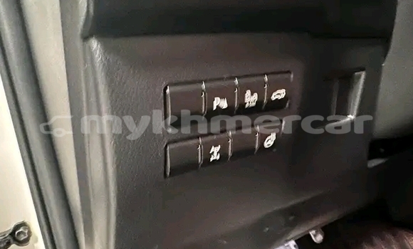 Acheter Occasion Voiture Lexus LX 450 Blanc à Cheom Ksan, Preah Vihear Province Acheter Occasion Voiture Lexus LX 450 Blanc à Cheom Ksan, Preah Vihear Province