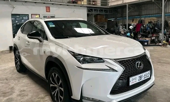 Acheter Occasion Voiture Lexus LX 450 Blanc à Cheom Ksan, Preah Vihear Province Acheter Occasion Voiture Lexus LX 450 Blanc à Cheom Ksan, Preah Vihear Province