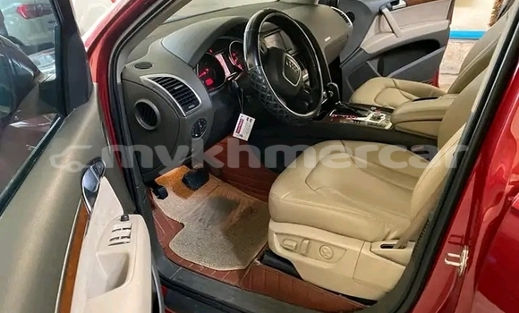 Acheter Occasion Voiture Audi Q7 Rouge à Cheom Ksan, Preah Vihear Province Acheter Occasion Voiture Audi Q7 Rouge à Cheom Ksan, Preah Vihear Province