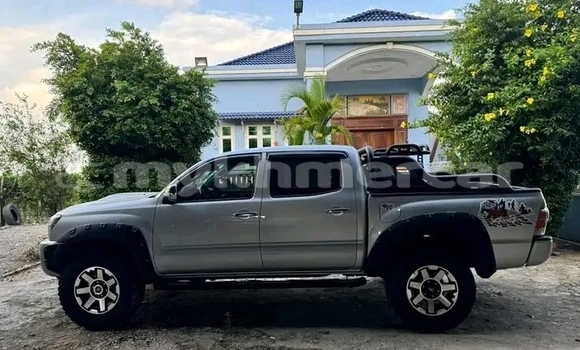 Acheter Occasion Voiture Toyota Tacoma Autre à Khŭm Sráng, Kampong Speu Province Acheter Occasion Voiture Toyota Tacoma Autre à Khŭm Sráng, Kampong Speu Province