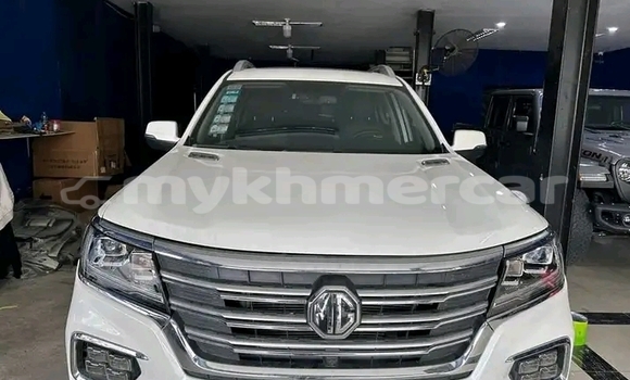 Acheter Occasion Voiture Lexus RX 350 Blanc à Cheom Ksan, Preah Vihear Province Acheter Occasion Voiture Lexus RX 350 Blanc à Cheom Ksan, Preah Vihear Province