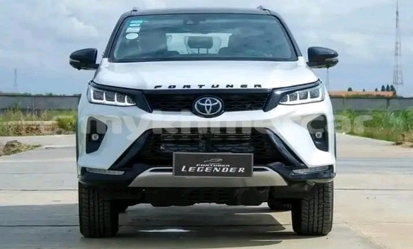 Acheter Occasion Voiture Toyota Fortuner Blanc à Khemarak Phoumin, Koh Kong Province Acheter Occasion Voiture Toyota Fortuner Blanc à Khemarak Phoumin, Koh Kong Province