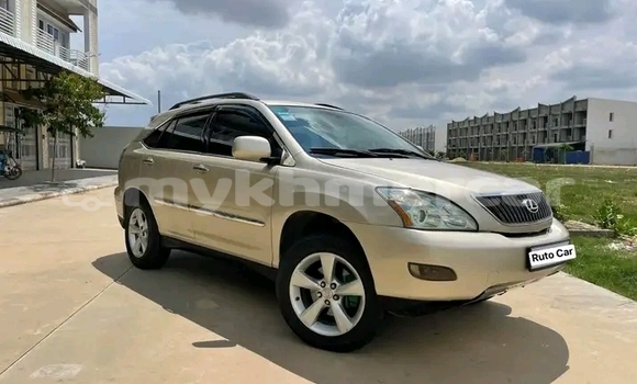 Acheter Occasion Voiture Lexus RX 330 Autre à Cheom Ksan, Preah Vihear Province Acheter Occasion Voiture Lexus RX 330 Autre à Cheom Ksan, Preah Vihear Province