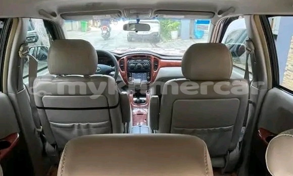 Buy Used Toyota Highlander Other Car in Cheom Ksan in Preah Vihear Province Buy Used Toyota Highlander Other Car in Cheom Ksan in Preah Vihear Province