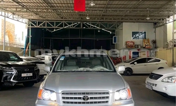 Buy Used Toyota Highlander Other Car in Cheom Ksan in Preah Vihear Province Buy Used Toyota Highlander Other Car in Cheom Ksan in Preah Vihear Province
