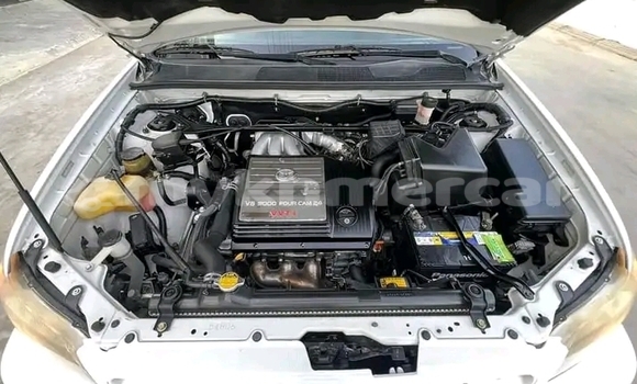 Buy Used Toyota Highlander White Car in Mongkol Borey in Banteay Meanchey Province Buy Used Toyota Highlander White Car in Mongkol Borey in Banteay Meanchey Province