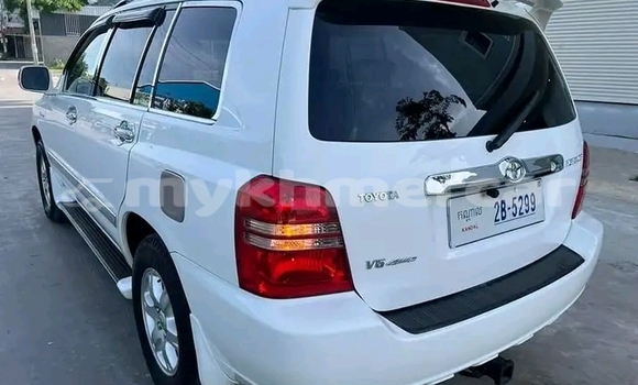 Buy Used Toyota Highlander White Car in Mongkol Borey in Banteay Meanchey Province Buy Used Toyota Highlander White Car in Mongkol Borey in Banteay Meanchey Province