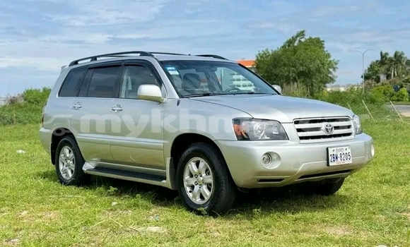 Buy Used Toyota Highlander Other Car in Cheom Ksan in Preah Vihear Province Buy Used Toyota Highlander Other Car in Cheom Ksan in Preah Vihear Province