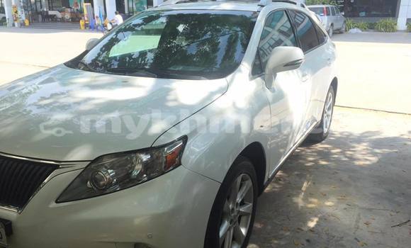 Acheter Occasion Voiture Lexus RX 350 Blanc à Phnom Penh, Phnom Penh Acheter Occasion Voiture Lexus RX 350 Blanc à Phnom Penh, Phnom Penh