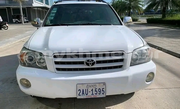 Buy Used Toyota Highlander White Car in Kampot in Kampot Province Buy Used Toyota Highlander White Car in Kampot in Kampot Province