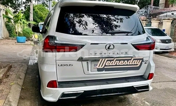 Buy Used Lexus LX 570 White Car in KhΕm SrΓ‘ng in Kampong Speu Province Buy Used Lexus LX 570 White Car in KhΕm SrΓ‘ng in Kampong Speu Province