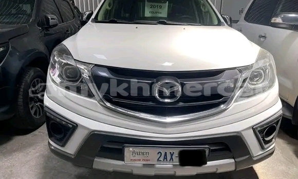 Buy Used Mazda BT-50 White Car in Cheom Ksan in Preah Vihear Province Buy Used Mazda BT-50 White Car in Cheom Ksan in Preah Vihear Province