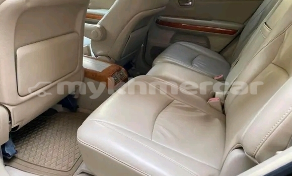 Buy Used Lexus RX 330 White Car in Cheom Ksan in Preah Vihear Province Buy Used Lexus RX 330 White Car in Cheom Ksan in Preah Vihear Province