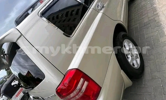 Buy Used Toyota Highlander Other Car in Import - Dubai in Kampot Province Buy Used Toyota Highlander Other Car in Import - Dubai in Kampot Province