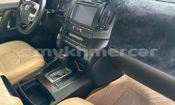 Buy Used Toyota Highlander White Car in KhΕm SrΓ‘ng in Kampong Speu Province Buy Used Toyota Highlander White Car in KhΕm SrΓ‘ng in Kampong Speu Province