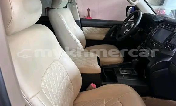 Buy Used Toyota Highlander White Car in KhΕm SrΓ‘ng in Kampong Speu Province Buy Used Toyota Highlander White Car in KhΕm SrΓ‘ng in Kampong Speu Province