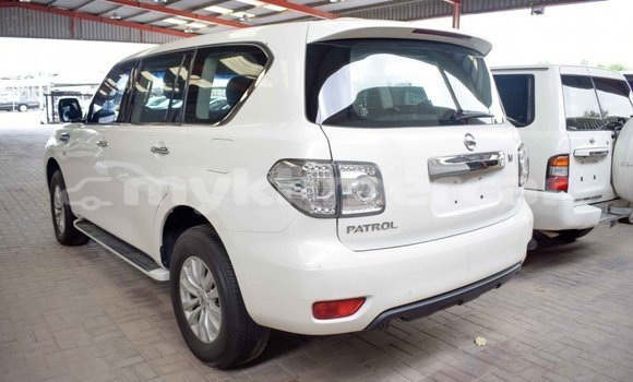 Buy Import Nissan Patrol White Car in Import - Dubai in Kampot Province Buy Import Nissan Patrol White Car in Import - Dubai in Kampot Province