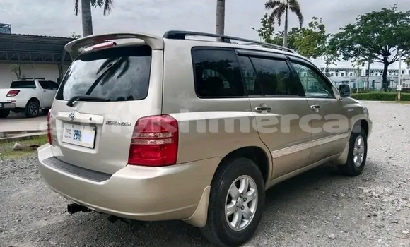 Buy Used Toyota Highlander Other Car in Cheom Ksan in Preah Vihear Province Buy Used Toyota Highlander Other Car in Cheom Ksan in Preah Vihear Province