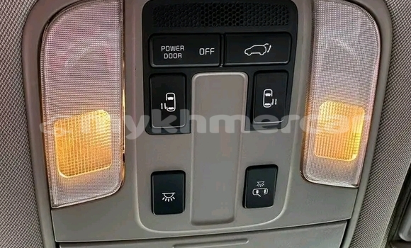 Buy Used Kia Carnival Other Car in Chbar Mon in Kampong Speu Province Buy Used Kia Carnival Other Car in Chbar Mon in Kampong Speu Province