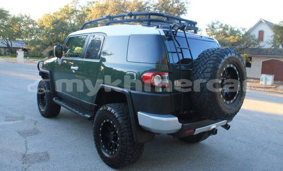 Buy Used Toyota FJ Cruiser Green Car in Phnom Penh in Phnom Penh Buy Used Toyota FJ Cruiser Green Car in Phnom Penh in Phnom Penh