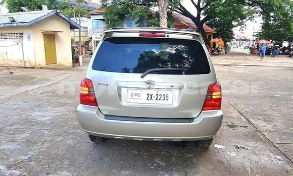Buy Used Toyota Highlander Other Car in Cheom Ksan in Preah Vihear Province Buy Used Toyota Highlander Other Car in Cheom Ksan in Preah Vihear Province
