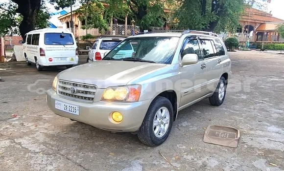 Buy Used Toyota Highlander Other Car in Cheom Ksan in Preah Vihear Province Buy Used Toyota Highlander Other Car in Cheom Ksan in Preah Vihear Province