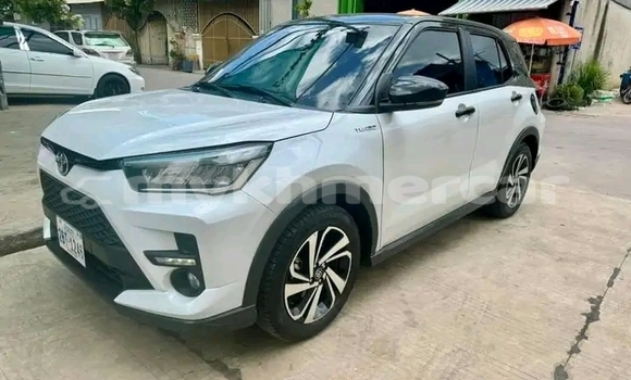 Buy Used Nissan Rogue White Car in Cheom Ksan in Preah Vihear Province Buy Used Nissan Rogue White Car in Cheom Ksan in Preah Vihear Province