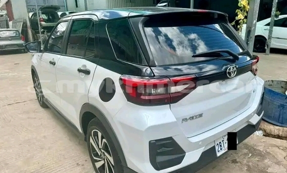 Buy Used Nissan Rogue White Car in Cheom Ksan in Preah Vihear Province Buy Used Nissan Rogue White Car in Cheom Ksan in Preah Vihear Province