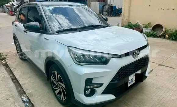 Buy Used Nissan Rogue White Car in Cheom Ksan in Preah Vihear Province Buy Used Nissan Rogue White Car in Cheom Ksan in Preah Vihear Province