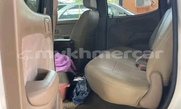 Buy Used Toyota Tacoma White Car in Kep in Kep Province Buy Used Toyota Tacoma White Car in Kep in Kep Province