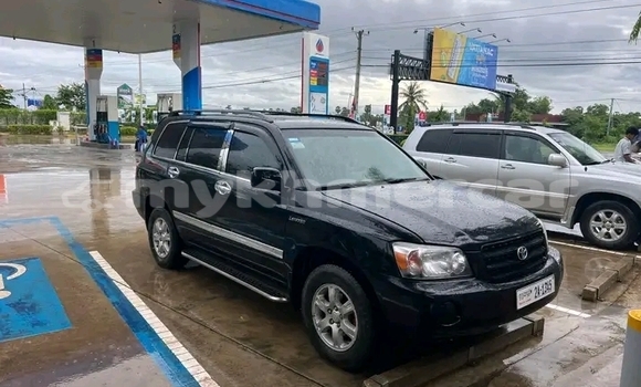 Buy Used Toyota Highlander Black Car in Phnom Penh in Phnom Penh Buy Used Toyota Highlander Black Car in Phnom Penh in Phnom Penh