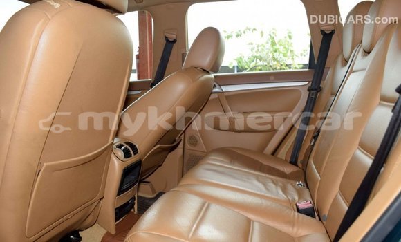 Buy Import Porsche Cayenne Green Car in Import - Dubai in Kampot Province Buy Import Porsche Cayenne Green Car in Import - Dubai in Kampot Province