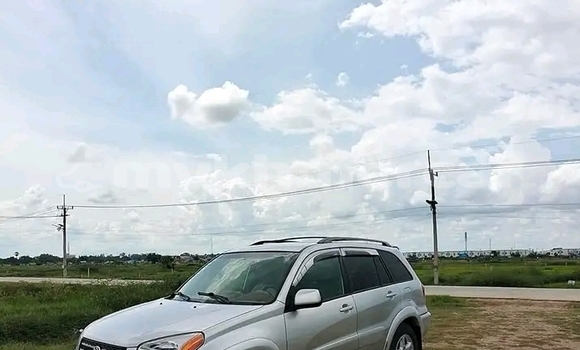 Acheter Occasion Voiture Toyota RAV4 Autre à Cheom Ksan, Preah Vihear Province Acheter Occasion Voiture Toyota RAV4 Autre à Cheom Ksan, Preah Vihear Province