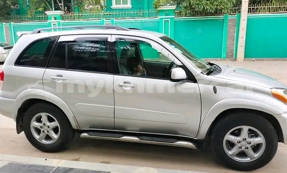Acheter Occasion Voiture Toyota RAV4 Autre à Cheom Ksan, Preah Vihear Province Acheter Occasion Voiture Toyota RAV4 Autre à Cheom Ksan, Preah Vihear Province