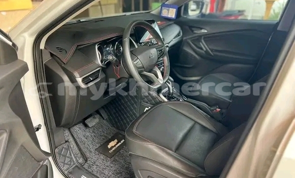 Acheter Occasion Voiture Chevrolet Captiva Blanc à Moung Ruessei, Battambang Province Acheter Occasion Voiture Chevrolet Captiva Blanc à Moung Ruessei, Battambang Province