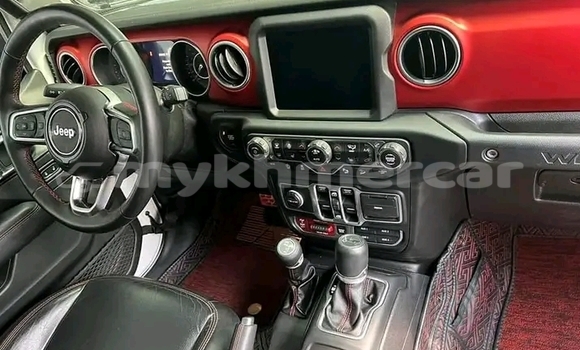 Acheter Occasion Voiture Jeep Renegade Autre à Chbar Mon, Kampong Speu Province Acheter Occasion Voiture Jeep Renegade Autre à Chbar Mon, Kampong Speu Province