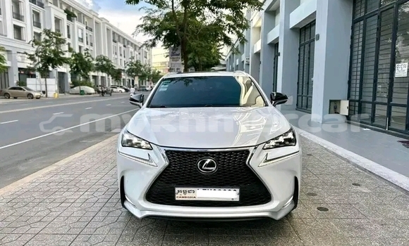 Acheter Occasion Voiture Lexus NX Blanc à Moung Ruessei, Battambang Province Acheter Occasion Voiture Lexus NX Blanc à Moung Ruessei, Battambang Province