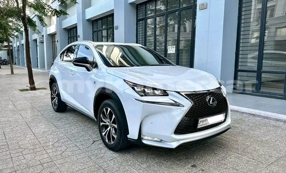 Acheter Occasion Voiture Lexus NX Blanc à Moung Ruessei, Battambang Province Acheter Occasion Voiture Lexus NX Blanc à Moung Ruessei, Battambang Province