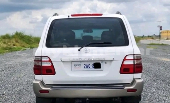 Buy Used Toyota Land Cruiser Other Car in Moung Ruessei in Battambang Province Buy Used Toyota Land Cruiser Other Car in Moung Ruessei in Battambang Province