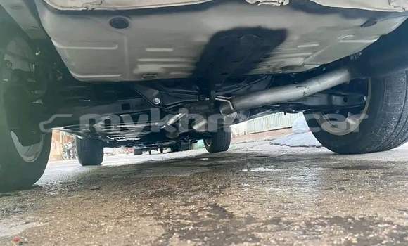 Acheter Occasion Voiture Toyota RAV4 Blanc à Neak Leung, Prey Veng Province Acheter Occasion Voiture Toyota RAV4 Blanc à Neak Leung, Prey Veng Province