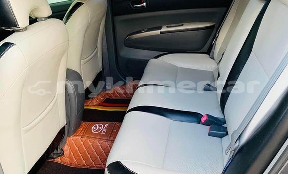 Acheter Occasion Voiture Toyota Prius Noir à Battambang, Battambang Province Acheter Occasion Voiture Toyota Prius Noir à Battambang, Battambang Province