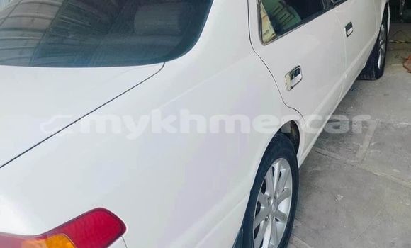 Acheter Occasion Voiture Toyota Camry Blanc à Banteay Meanchey, Banteay Meanchey Province Acheter Occasion Voiture Toyota Camry Blanc à Banteay Meanchey, Banteay Meanchey Province