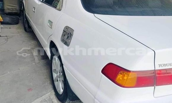 Acheter Occasion Voiture Toyota Camry Blanc à Banteay Meanchey, Banteay Meanchey Province Acheter Occasion Voiture Toyota Camry Blanc à Banteay Meanchey, Banteay Meanchey Province