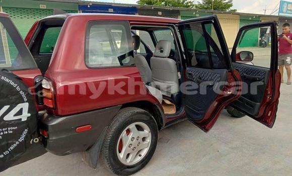 Acheter Occasion Voiture Toyota RAV4 Rouge à Chbar Mon, Kampong Speu Province Acheter Occasion Voiture Toyota RAV4 Rouge à Chbar Mon, Kampong Speu Province