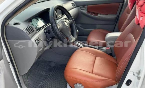 Acheter Occasion Voiture Toyota Corolla Blanc à Chbar Mon, Kampong Speu Province Acheter Occasion Voiture Toyota Corolla Blanc à Chbar Mon, Kampong Speu Province