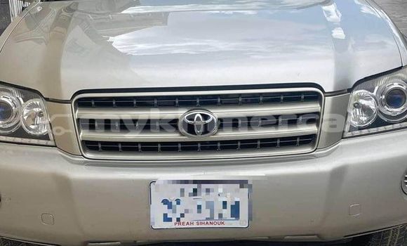 Acheter Occasion Voiture Toyota Highlander Autre à Cheom Ksan, Preah Vihear Province Acheter Occasion Voiture Toyota Highlander Autre à Cheom Ksan, Preah Vihear Province